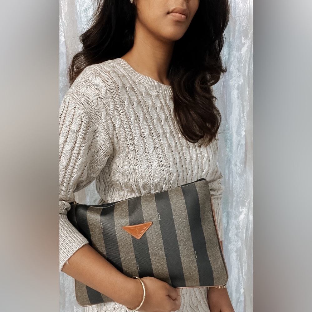 Fendi Pequin Portfolio Clutch with dustbag - Picture 2 of 14